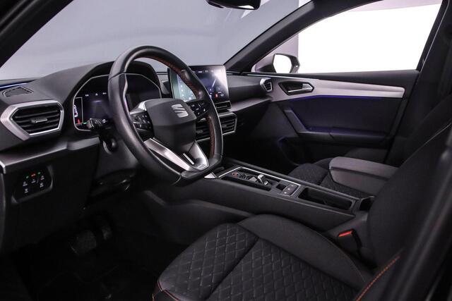 Seat LEON FR 1.4 TSI eHybrid 204pk DSG Automaat Trekhaak, Adaptive cruise control, Achteruitrijcamera, LED koplampen, Stoelverwarming, Parkeersensoren, Navigatie