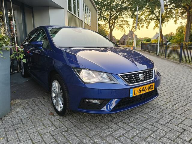 Seat LEON 1.5 TSI Style Business Intense | Airco | Navigatie | Cruise controle | Trekhaak |