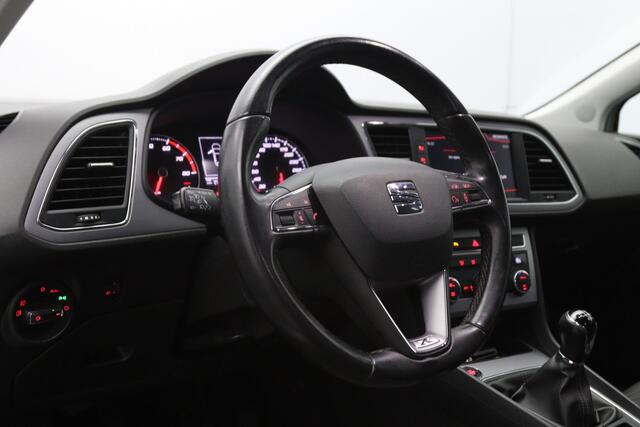 Seat LEON 1.4 TSI 150 PK X-PERIENCE, Keyless, Carplay, 1/2 Leder, Climate Control