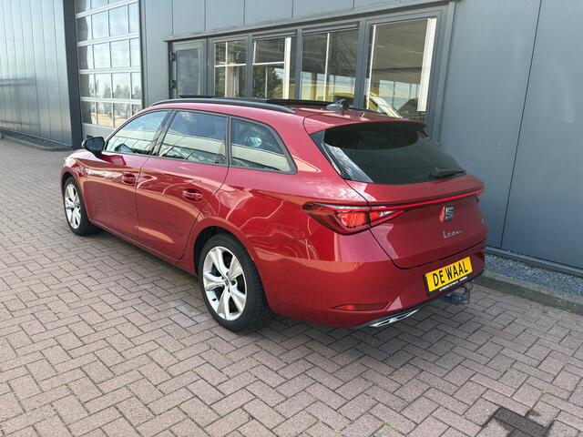 Seat LEON Sportstourer 1.5 eTSI FR Business SCHUIFDAK/LEDER/VIRTUAL/TREKH.WEGKLAPBAAR