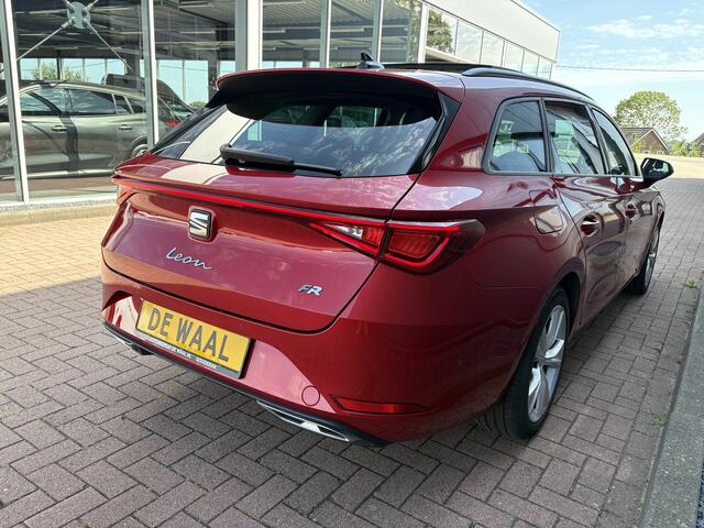 Seat LEON Sportstourer 1.5 eTSI FR Business SCHUIFDAK/LEDER/VIRTUAL/TREKH.WEGKLAPBAAR