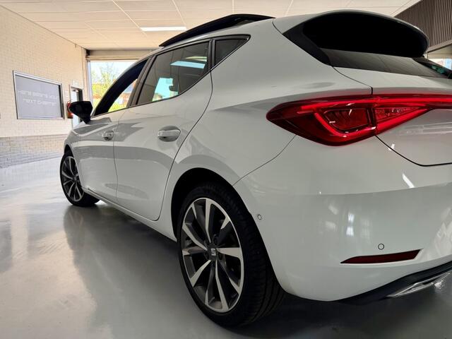 Seat LEON 1.4 TSI FR e-Hybrid 204PK 2021 PANO ACC LANE SFEER