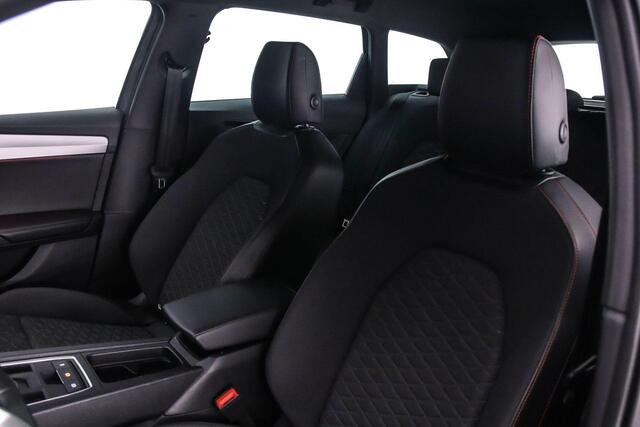 Seat LEON Sportstourer FR Business 1.5 TSI eHybrid 204pk DSG Automaat Trekhaak, Adaptive cruise control, Achteruitrijcamera, Stoelverwarming, LED matrix koplampen