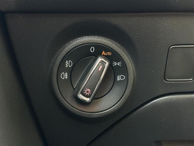 Seat LEON ST 1.8 TSI FR Business Intense | DSG Automaat | Afneembare trekhaak | Achteruitrijcamera | Apple CarPlay | Pano |