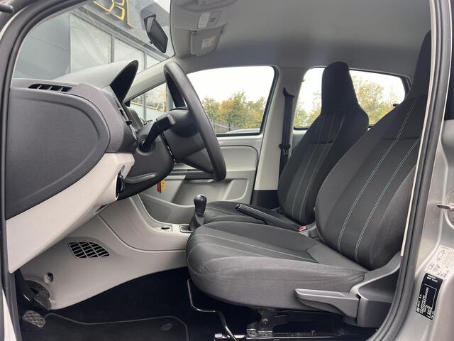 Seat MII 1.0 Style Airco,5 Deurs,Elektr. Ramen,Weinig KM,APK tot 06-2025