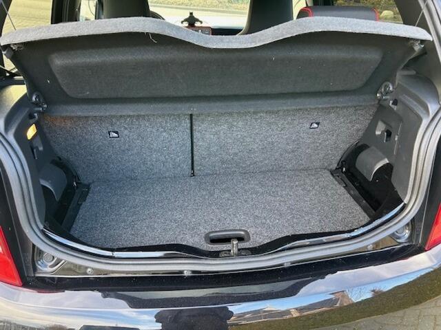 Seat MII 1.0 FR Beats Audio Cruise 16 Inch