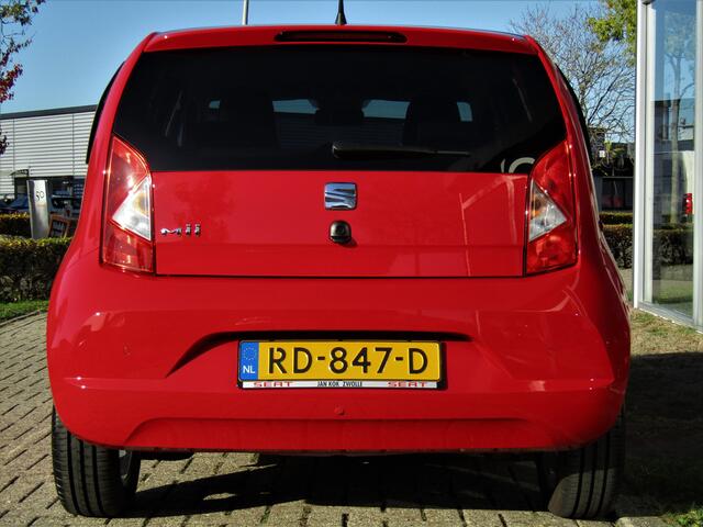 Seat MII 1.0 60 pk Sport Intense | Cruise Control | Parkeersensoren | Bluetooth