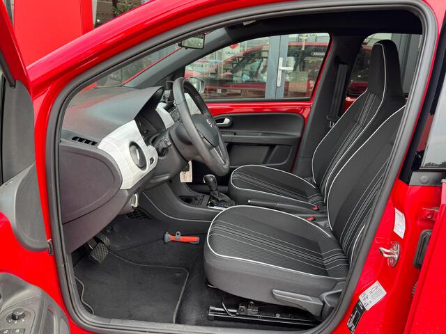 Seat MII Electric electric Plus / Stoelverwarming / parkeersensoren achter / 16'' LMV /