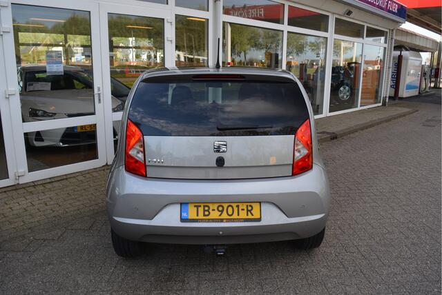 Seat MII 1.0 60PK Sport Intense ? Cruise ? PDC ? Trekhaak Afn. ? Orig NL ?