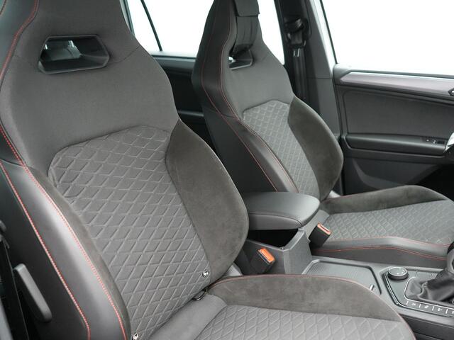 Seat Tarraco 1.4 TSI e-Hybrid FR Plug In Hybrid 245pk Dealer O.H | PHEV | Trekhaak af Fabriek | Alcantara Sportstoelen Memory Verwarmd | Adaptive Cruise | 20"L.M | 360 Camera | Virtual | Carplay |