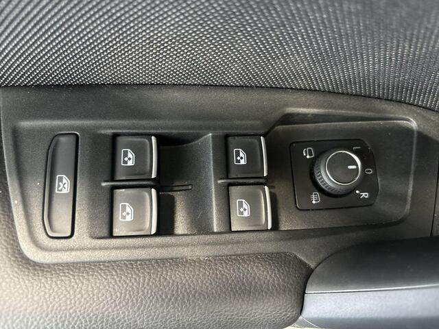 Seat Tarraco 1.4 Tsi 245pk DSG e-Hybrid PHEV FR Business Intens · Apple/Android Car Play · Camera · Elek. Bestuurdersstoel · Elek. Trekhaak · Elek. Achterklep · 19'' Inch · Achterbank verwarmd ·