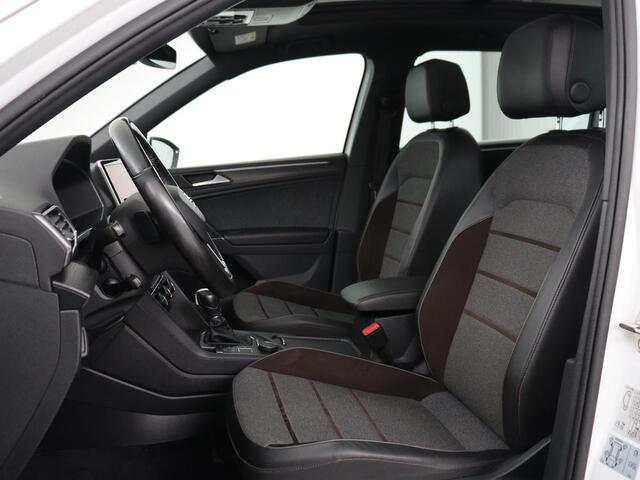 Seat Tarraco 4WD | 7 Persoons | Trekhaak | Panoramadak | Alcantara | Adaptive | BLIS | Stoelverwarming | Camera
