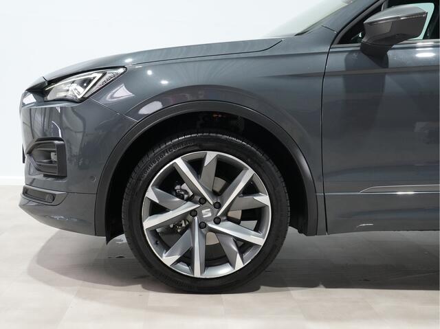 Seat Tarraco 1.5 TSI 150pk DSG FR Business Intense Panoramadak Navigatie Trekhaak Stoelverwarming v + a 126