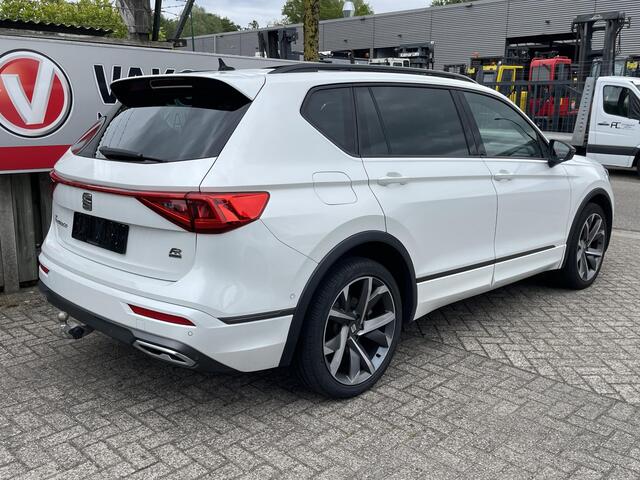 Seat Tarraco 1.4 TSI e-Hybrid PHEV FR Business Intense 20"/Panoramadak/Trekhaak/Elektrische klep/Virtual Cockpit/360 Camera/Stuur + stoelverwarming v+a/LED/Apple Carplay & Android Auto