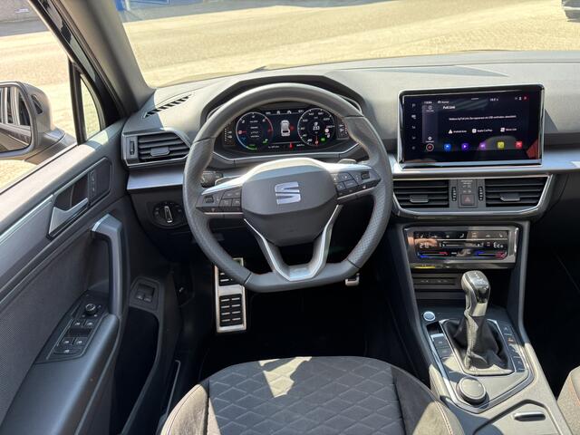 Seat Tarraco 1.4 TSI e-Hybrid PHEV FR / Full Option / Trekhaak Wegklapbaar / Schuifkanteldak / Stoelverwarming / Applecarplay/Androidauto /