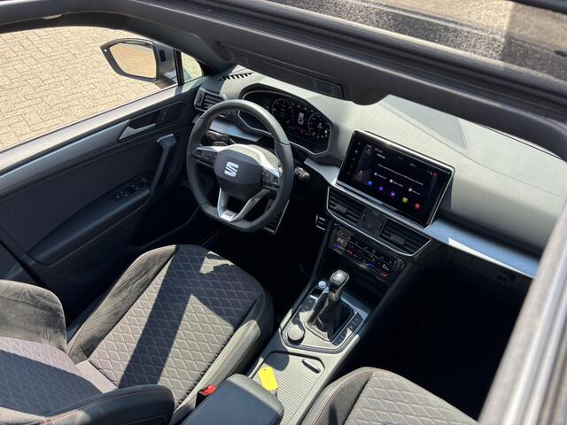 Seat Tarraco 1.4 TSI e-Hybrid PHEV FR / Full Option / Trekhaak Wegklapbaar / Schuifkanteldak / Stoelverwarming / Applecarplay/Androidauto /