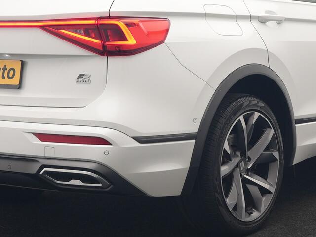 Seat Tarraco 1.4 TSI e-Hybrid FR PHEV 245pk Dealer O.H | Trekhaak Af Fabriek | Panodak | 360 Camera | Adaptive Cruise | Sportstoelen Memory & Verwarmd | BLIS | Apple Carplay | Travel Assist | Keyless | Navigatie | Virtual | DAB | 20" L.M | Plug In Hybrid |