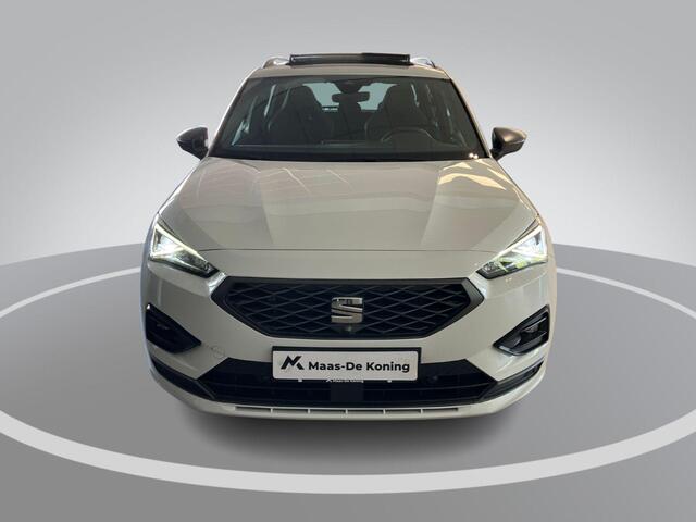 Seat Tarraco 1.4TSIe-Hybrid 180kW/245PK FR · Panoramadak · Trekhaak · 360°Camera + Parkeersensoren