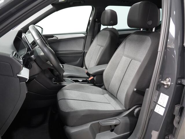 Seat Tarraco 1.5 TSI Style Business Intense | Panorama | Trekhaak | Matrix-LED | Camera 120