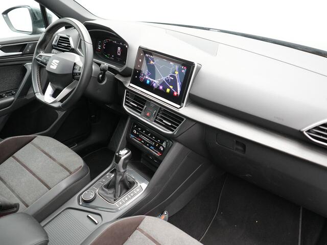 Seat Tarraco 1.4 TSI e-Hybrid PHEV Xcellence 259pk | Trekhaak Af Fabriek | Panodak | Camera | Adaptive Cruise | Sportstoelen Verwarmd | BLIS | Keyless | Virtual | Navigatie | DAB | 19"L.M | Plug In Hybrid |
