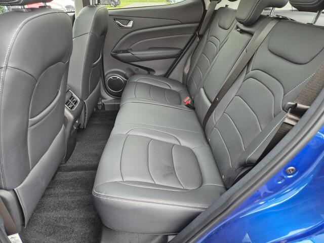 Seres 3 52kWh Automaat / Private Lease vanaf ¤499 Per Maand/ 15.179 Euro onder Nieuwprijs / Garantie tot 20/5/2027 / WLTP bereik 327 km / Schuif/-Kanteldak / Rondomzicht Camera / Stoelverwarming voor / Mirror voor Google Maps Navigatie / Lederenbekleding