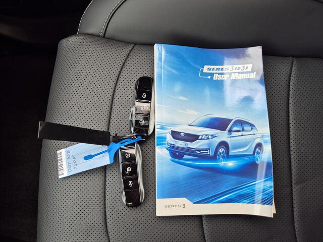 Seres 3 52kWh Automaat / Trekhaak / Garantie tot 20/5/2027 / WLTP bereik 327 km / Schuif/-Kanteldak / Rondomzicht Camera