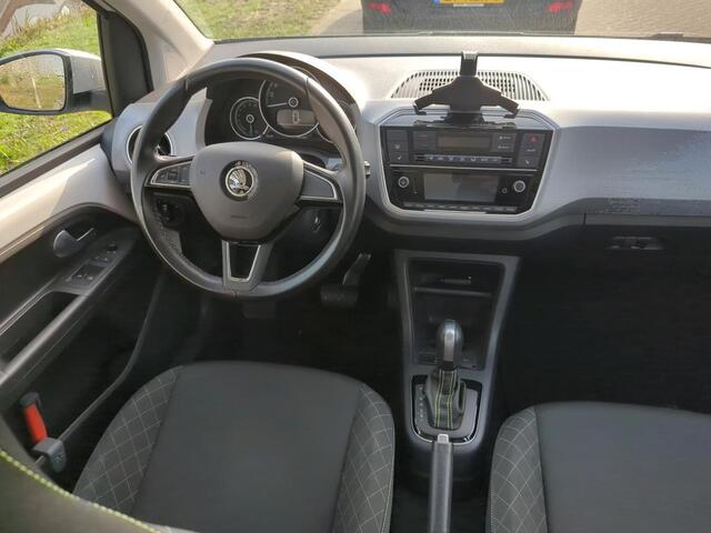 Skoda E-Citigo e-iV EV Style Comfort Parkeersensoren / Stoelverwarming / Airco(Clima) / 16"LM velgen / Bluetooth