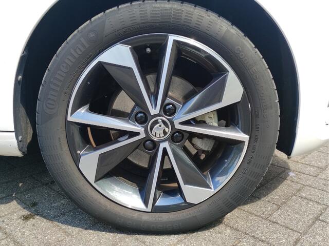 Skoda E-Citigo e-iV EV Style 16Inch LMV - Climatronic - Getinte ruiten - NL auto