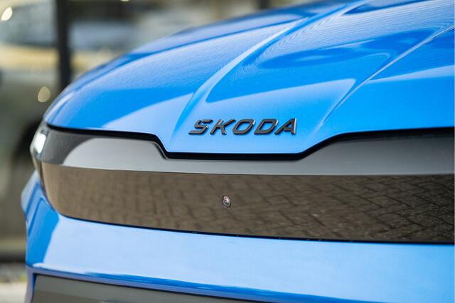 Skoda Elroq 85 Sportline Edition | HUD | Trekhaak | Canton | 21" | Massage