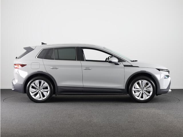 Skoda Elroq 85 Business Edition Tour 286 pk | Trekhaak | Business Upgrade Pakket - CLEVER | 20 inch lichtmetalen velgen | Adaptive Cruise Control | Dode hoeksensor | Bagage scheidingsnet