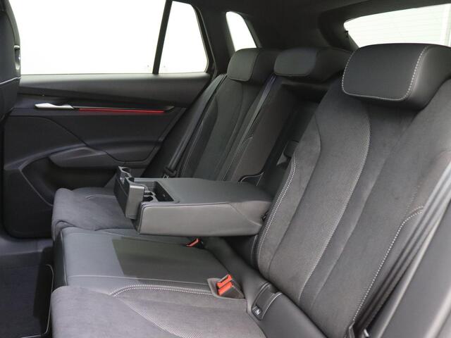 Skoda Elroq 60 Sportline Edition 204PK Aut. Adaptieve Cruise Controle, Alarm, Keyless, Matrix-LED, Virtual Pedal, Warmtepomp, Keyless, 20" LMV velgen