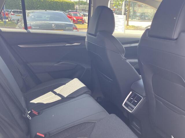 Skoda Elroq 85 Business Edition Tour 286 PK | Business Upgrade Clever | 20" lichtmetalen velgen | Navigatie | ¤ 2.950 Tourvoordeel |