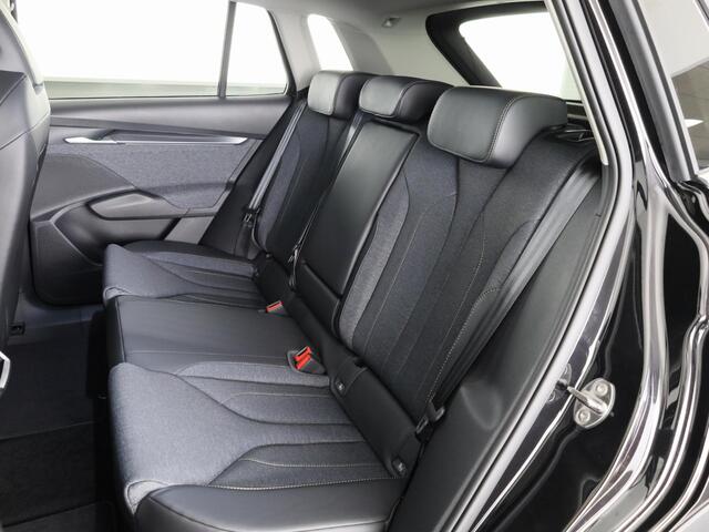 Skoda Elroq 60 Business Edition - Tour 204pk | 20 inch | Stoelverwarming | Adaptive Cruise Control | Blind Spot