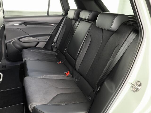 Skoda Elroq 60 Sportline 204pk | Binnen twee weken rijden! |