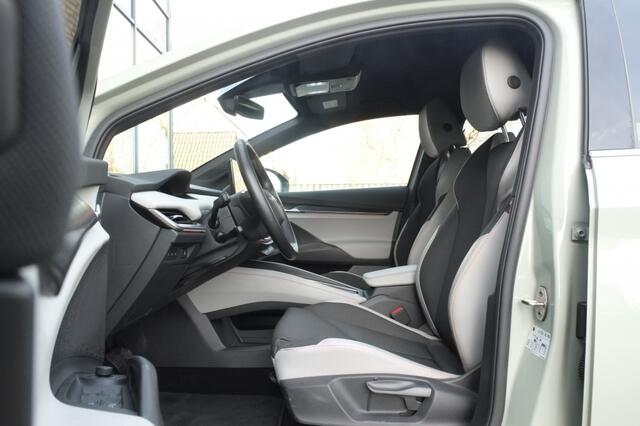Skoda Elroq 85 Lodge Plus, Matrix LED, El achterklep