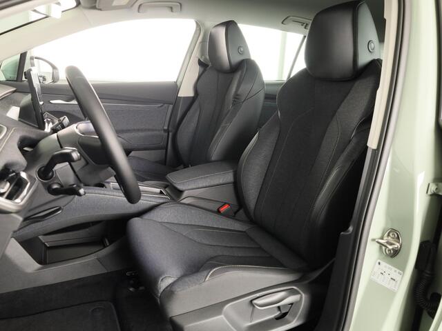 Skoda Elroq Business Edition Elektromotor 150 kW / 204 PK SUV | Trekhaak wegklapbaar | Lichtmetalen velgen 20 inch Vega