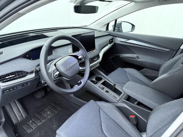 Skoda Elroq Business Edition 286 PK | Trekhaak | 20" Lichtmetalen velgen | Verlichte grille |