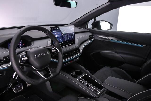 Skoda Elroq 60 Sportline 204pk Automaat Trekhaak, Adaptive cruise control, Achteruitrijcamera, LED koplampen, App connect, Parkeersensoren, Stuurwiel verwarmd