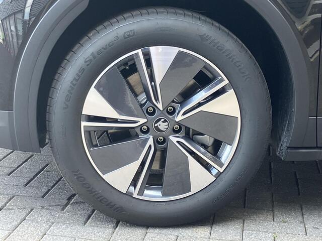 Skoda Elroq 60 Business Edition 190 PK | Trekhaak | 19" velgen | Frunk | Dodehoek sensor |