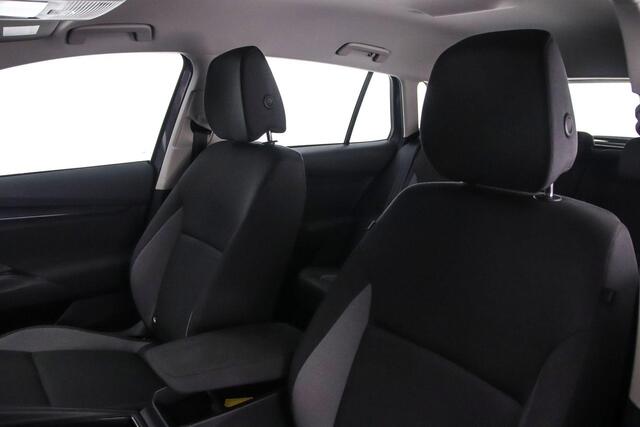 Skoda Elroq 50 Selection 170pk Automaat Achteruitrijcamera, Cruise control, App connect, Parkeersensor achter, LED koplampen, Airco, DAB, Radio, Bluetooth