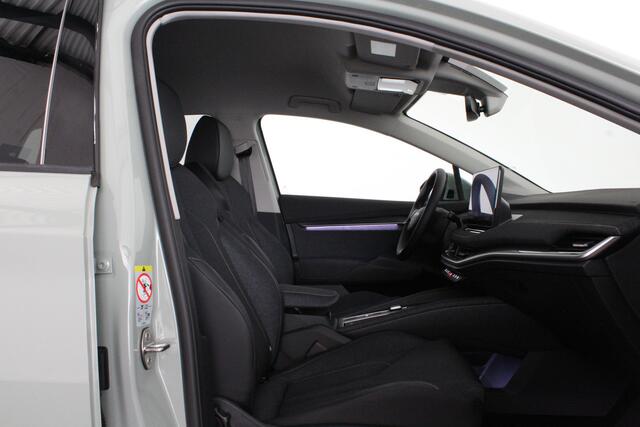Skoda Elroq 60 Business Edition Loft Warmtepomp/Winterpakket/Timiano Green