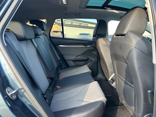 Skoda Enyaq 80 Camera, Apple Carplay, Crystal Lightning, Pano