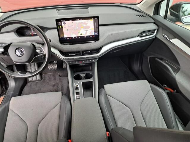 Skoda Enyaq iV 60 180 Pk First Edtion Warmtepomp, Camera, 1/2 Leder SOH 91 %