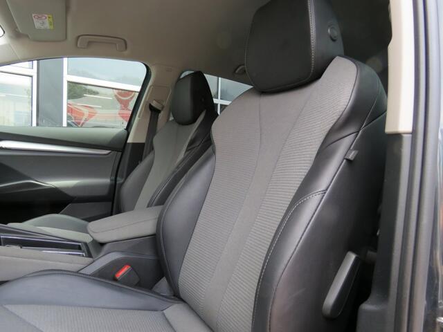 Skoda Enyaq iV60 / Trekhaak wegklap. / Half leder / Stoelverw. / Camera / Clima pack / BOVAG garantie