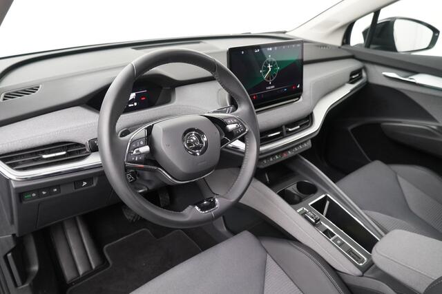 Skoda Enyaq iV BWJ 2024 62kwh Sportline 179 PK AUTOMAAT ADAPTIVE CRUISE / STUUR & STOEL VERW. / KEYLESS / FULL LED / DAB+ / CAMERA / NAVI / CLIMA / PDC /