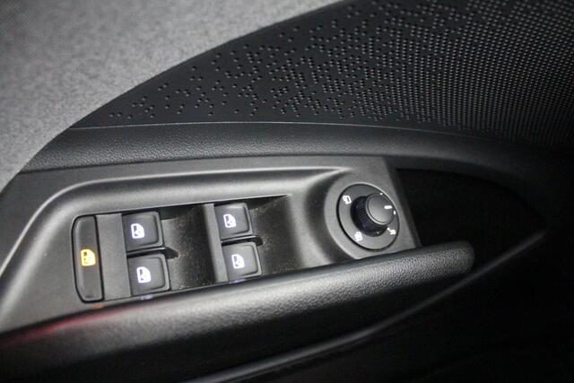 Skoda Enyaq iV 60 | Navigatie | Stoelverwarming | Camera | Trekhaak |