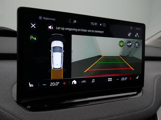 Skoda Enyaq iV 80 204 pk | Panoramadak | Trekhaak | Warmtepomp | Geheugenstoel | Head-up display | Stuur-/achterbankverwarming | Adaptief onderstel