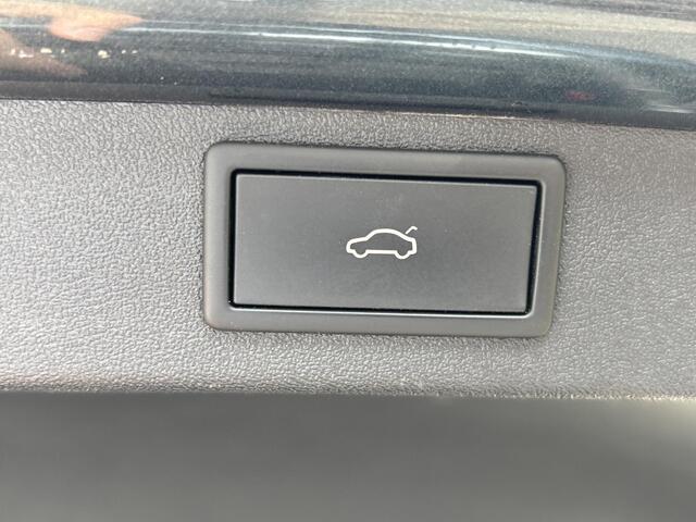Skoda Enyaq iV 80 Loft ELEKTRISCHE TREKHAAK | CAMERA | HEAD UP