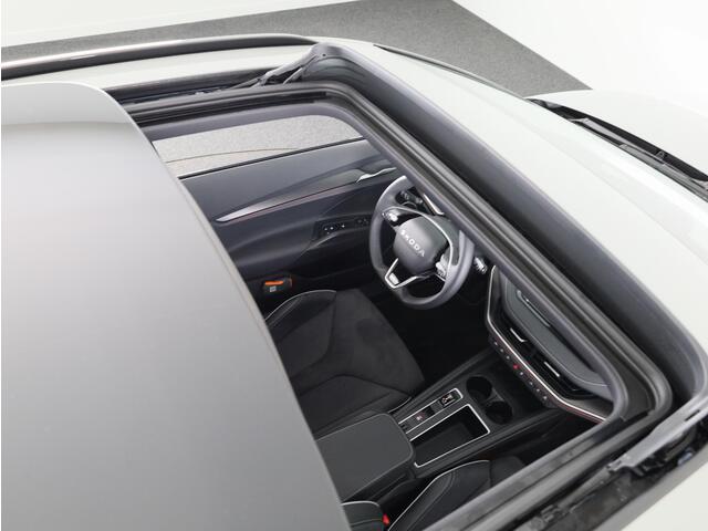 Skoda Enyaq iV 85 Sportline 286pk | Light Band | Canton Sound | Head up | Panoramadak | 21 inch black |