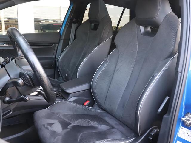 Skoda Enyaq iV 80 Sportline | SoH 91% | Trekhaak | Panoramadak | Stoelverwarming | Stuurwielverwarming | 21" 'Betria' velgen | Achteruitrijcamera |